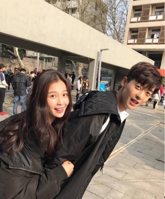 娱乐圈一日吃瓜,瓜田李下,明星动态大揭秘 第3张 娱乐圈一日吃瓜,瓜田李下,明星动态大揭秘 第3张